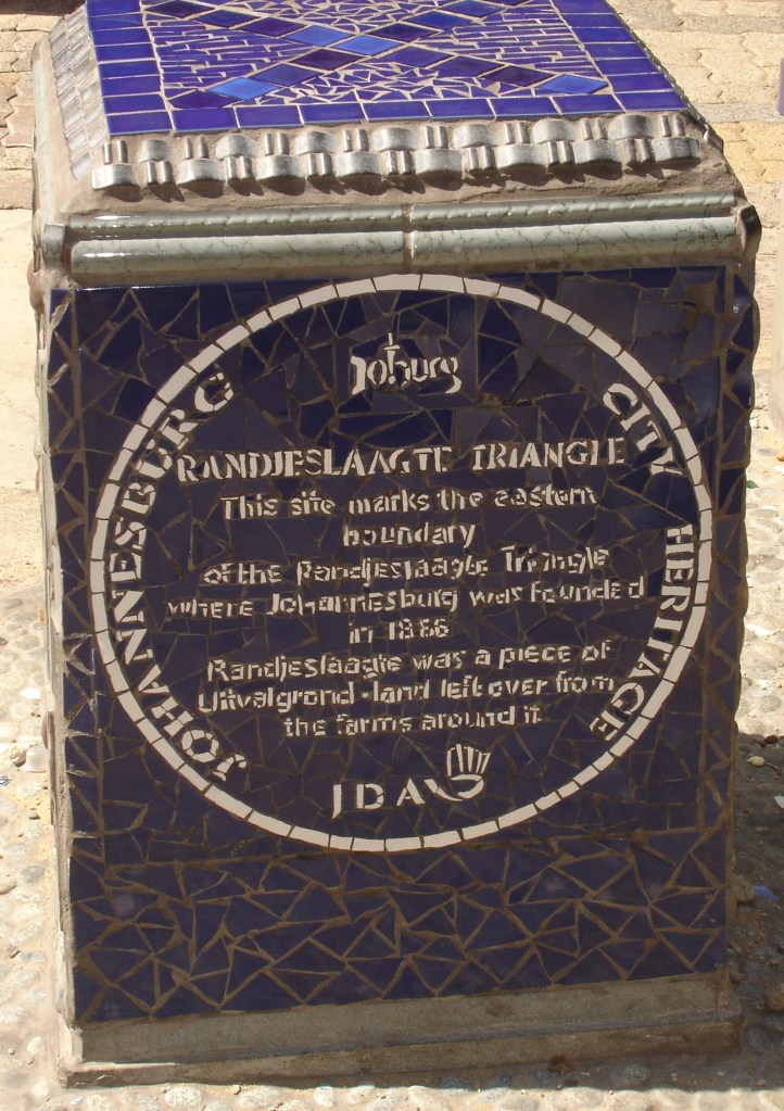 Randjeslaagte mosiac beacon Commissioner and End Street