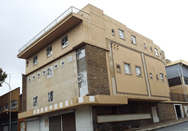 Old Lyric Theatre in Fordsburg right across the road from Avalon. It's now a block of flats