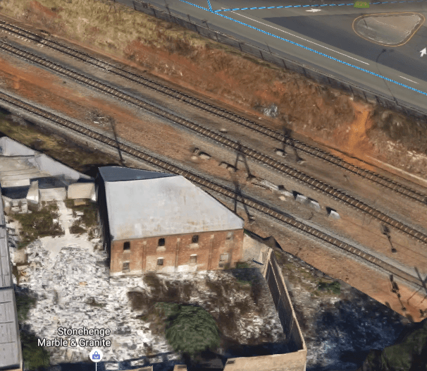 Google view of the old Lithuanian Shul showing where the railway expansion cut into the building